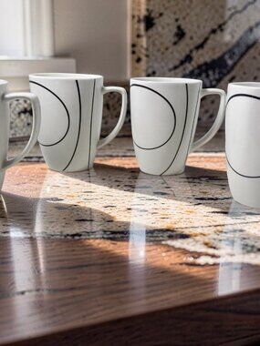 Vintage Set of 4 Corelle Coordinates by CORNING Simple Lines White Black 12oz Mu